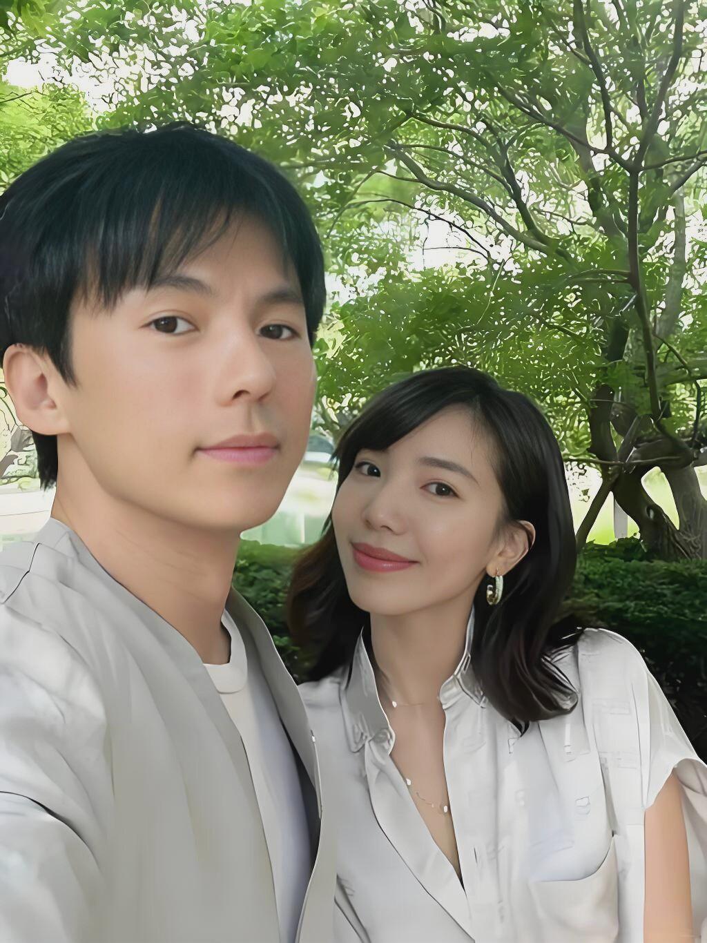 宋宁峰最后娶的，不是更年轻的。是那个主动追他的人。19岁和周迅在一起，32岁