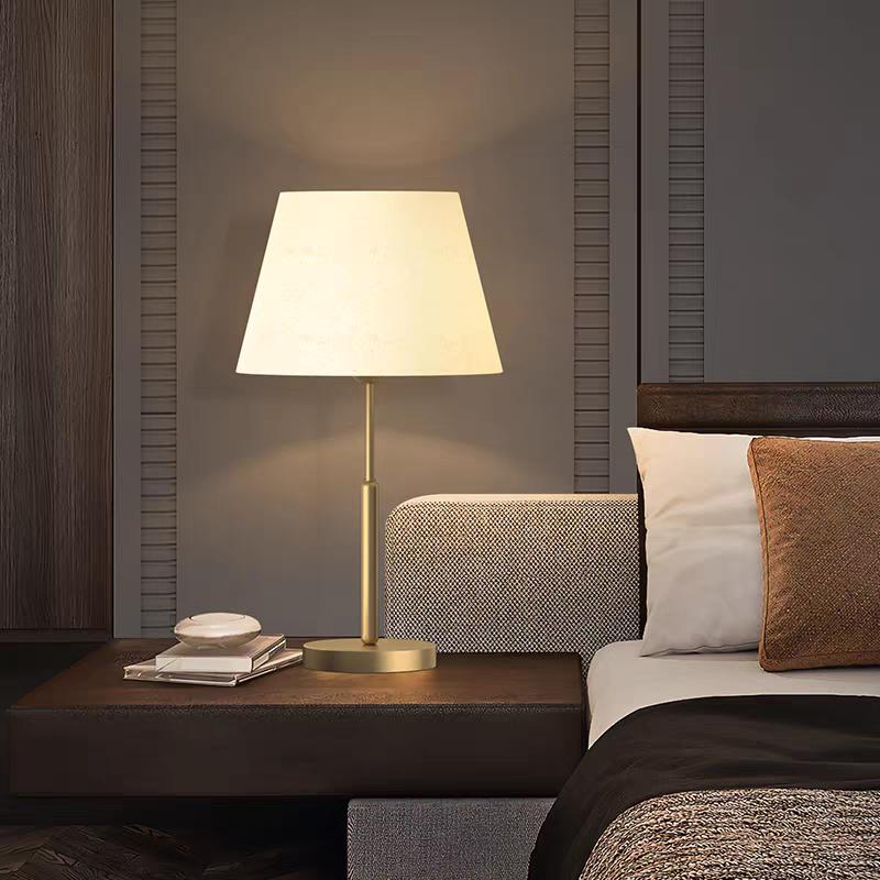 全铜台灯卧室床头灯轻奢现代简约家用布艺温馨客厅书房美式台灯