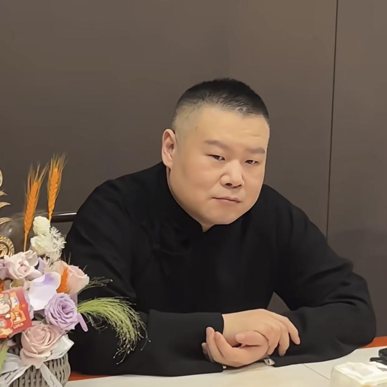 岳云鹏41岁生日刚过，便开始自称中岳岳！德云社岳云鹏发文，用一百多字，讲述了自己