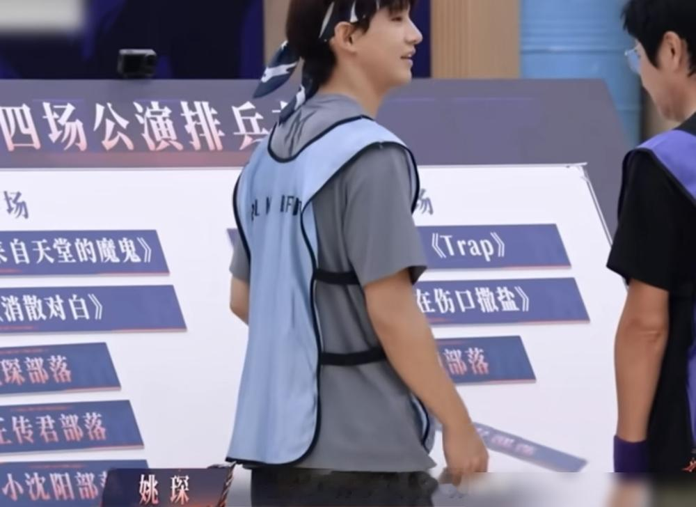 孙楠来上个综艺，亲闺女却千叮咛万嘱咐：千万提防王传君！《披荆斩棘2026》四公选人，简直是教科书级别