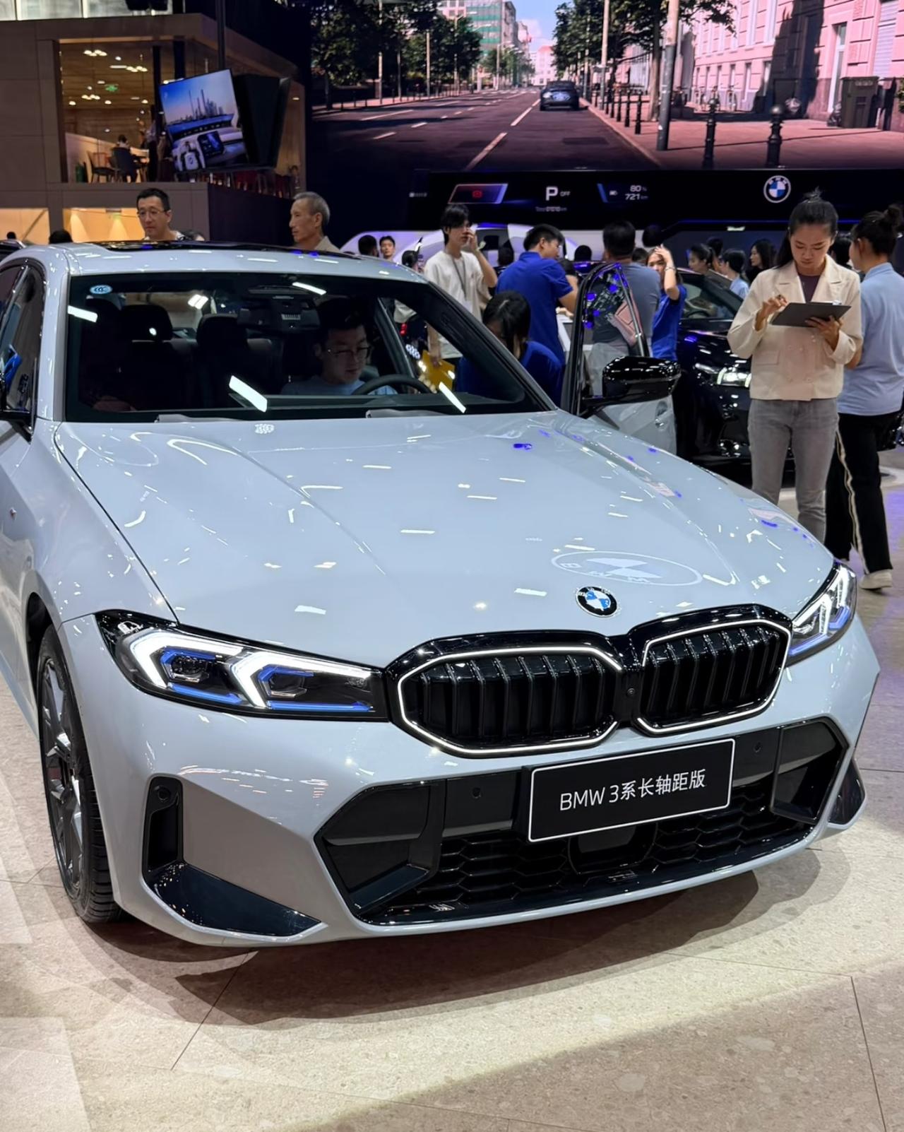 宝马3系7月销量11199辆，宝马3系8月销量12157辆，宝马3系9