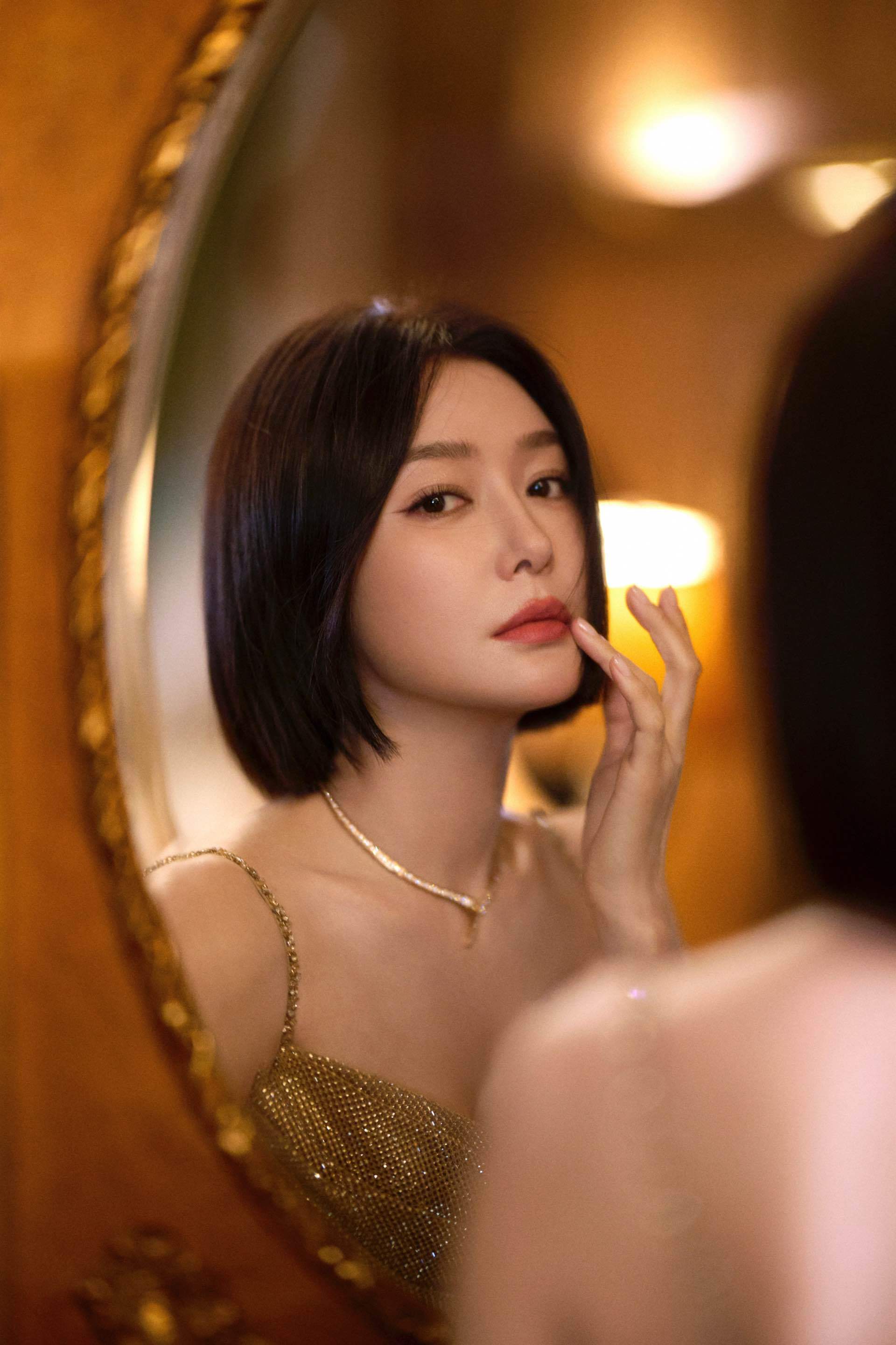 被秦岚闪到了原来不止我一个人get到了秦岚的颜值，不得不说这种超美的模样确实是