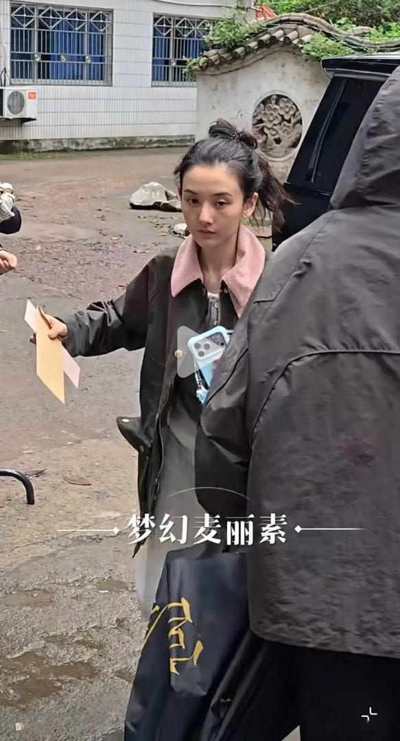 这瘦到影响健康了吧