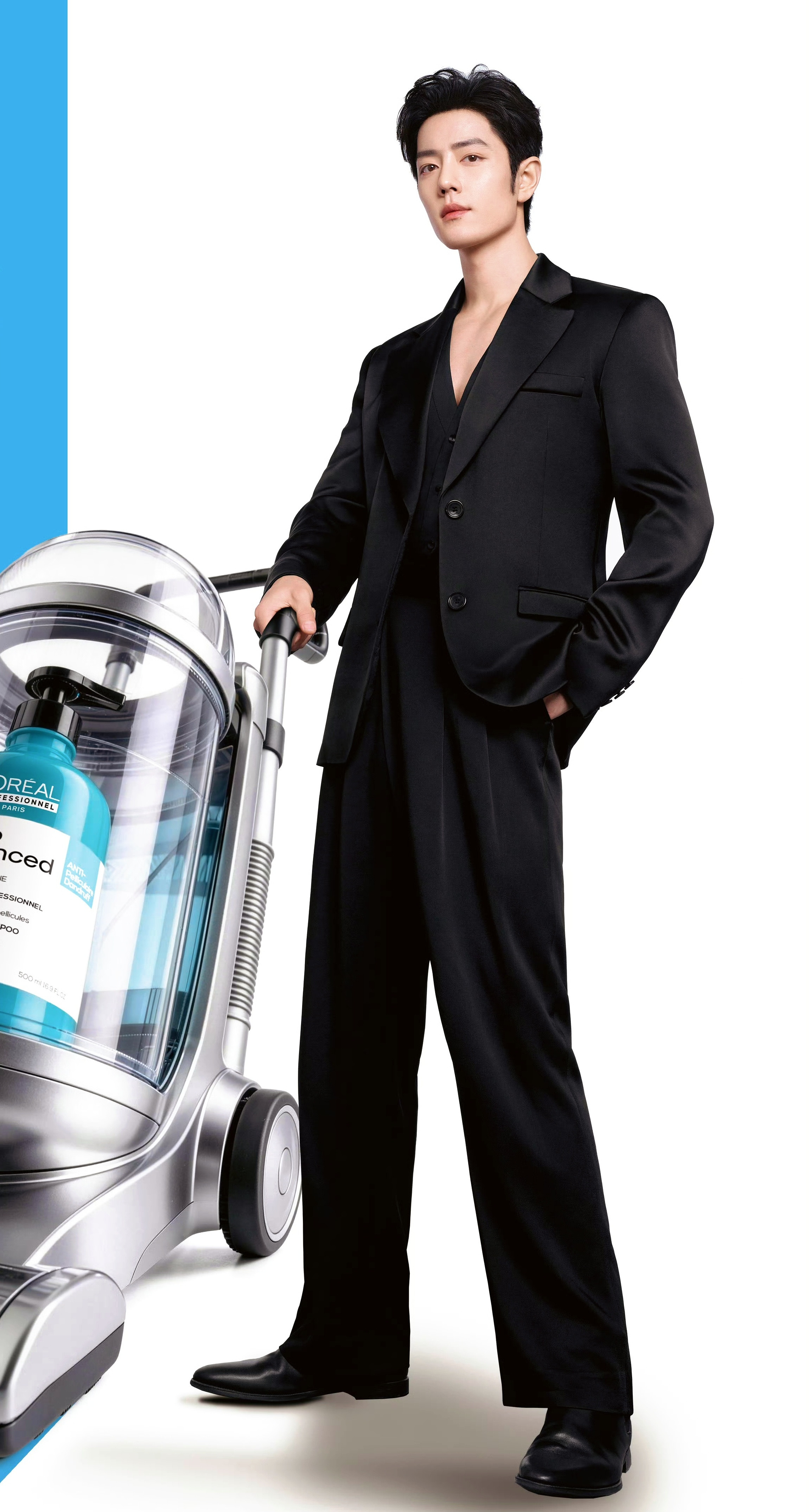 嘿嘿这张看起来好像在推婴儿车