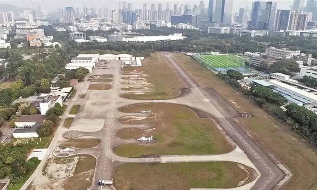 自从省里抛出，深圳第二机场就是惠州机场以后，估计把深圳想自己建第二机场的梦打碎了