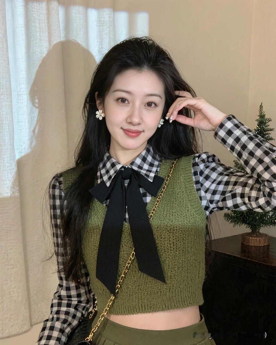 在感情中被偏爱，就像在人群中总能被优先看见。不是刻意讨好，而是对方眼里有光