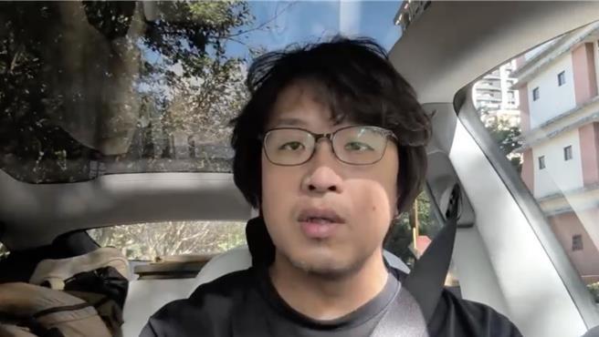 今天央视点名沈伯洋之后，他下午就发视频进行了回应。发视频这个动作说明他很在乎大陆