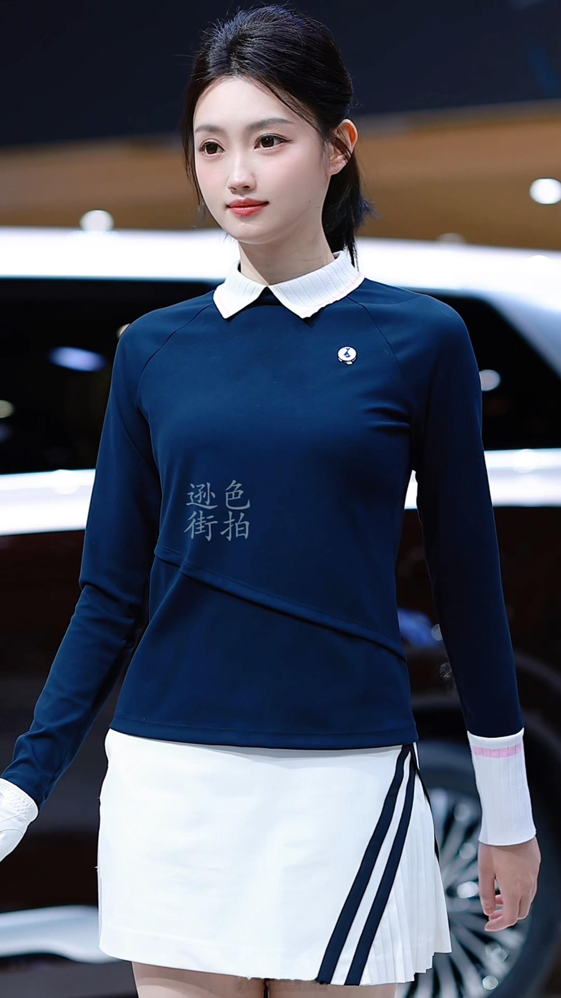 【成都街拍】周三，宝贝们早安！丨摄影拍照每日穿搭​​​