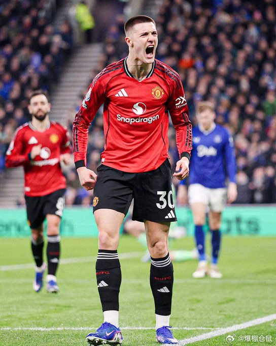 【高效】曼联前锋谢什科近6轮英超打入5球，每46.6分钟收获1球，他也是2026