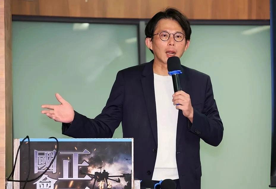新竹县蓝白合破局，黄国昌叹有一定冲击：徐欣莹忘了自己说什么？竹北市长选战蓝白合