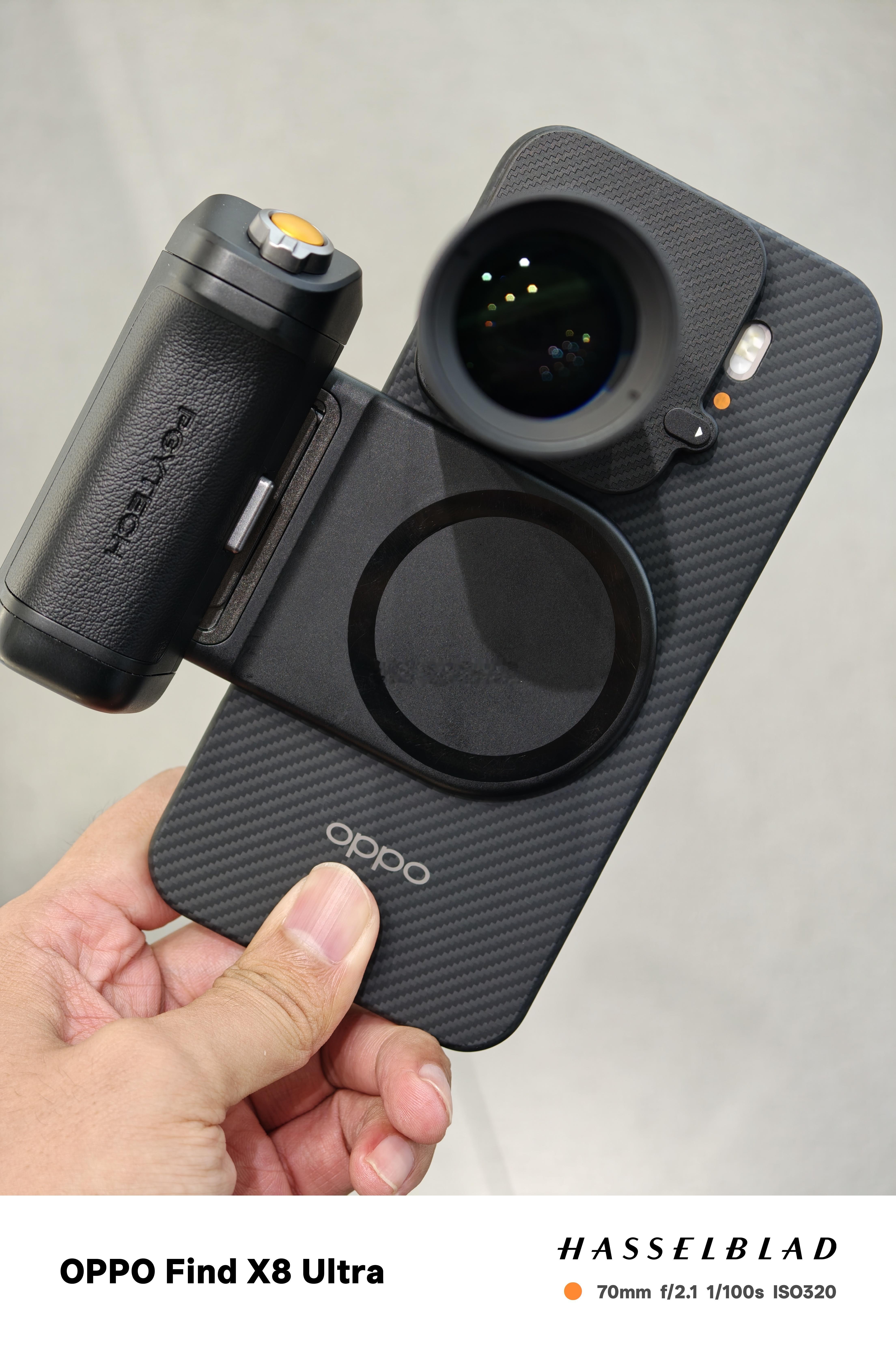 对了，关于增距镜，我觉得OV两家的增距镜，大概率会兼容明年Ultra，因为增距镜