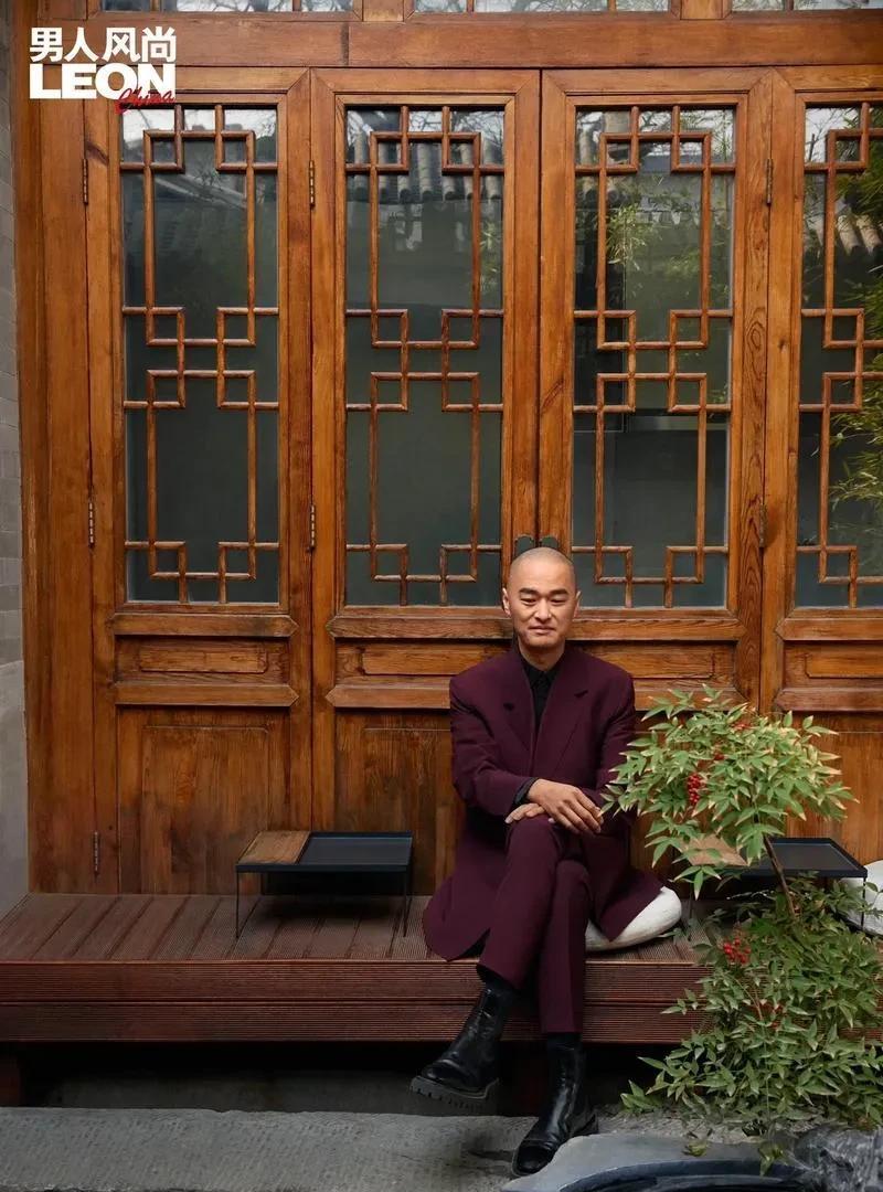 作家冯唐：“饭不能吃的太饱，对人不能太好，帮忙不要太多，做事不要太满。”是啊，