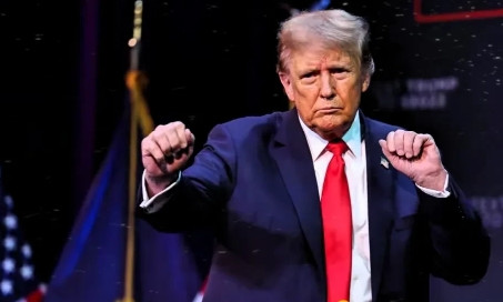 美国突然打击伊朗核设施，为何让伊朗左右为难了？大家一直等着美国深陷中东，等着