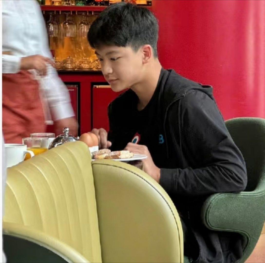 田亮的基因还是太强大了，儿子没有遗传叶一茜的。