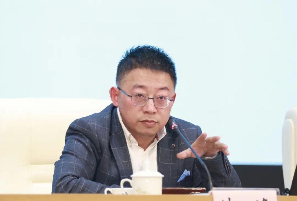 沈逸蔡正元争论台湾回归之路，别忘了曾仕强的预测！最近大陆的沈逸和台湾的蔡正元，