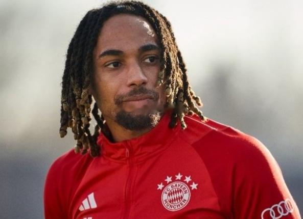 据德国体育一台报道，拜仁董事会成员马克斯.埃贝尔在拜仁与莱比锡的比赛结束后，就萨