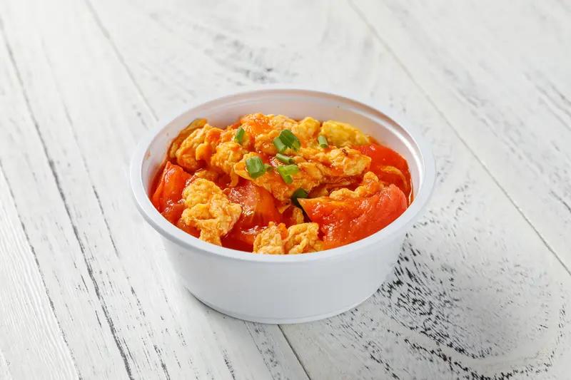 今天分享番茄炒蛋的做法食材：番茄2个、鸡蛋3个、食盐、白糖、葱花适量步骤：