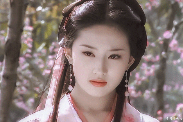 刘亦菲这张脸也太绝了吧🥺有时候真想感慨：神仙姐姐二十几岁时要是多拍几部戏该多好