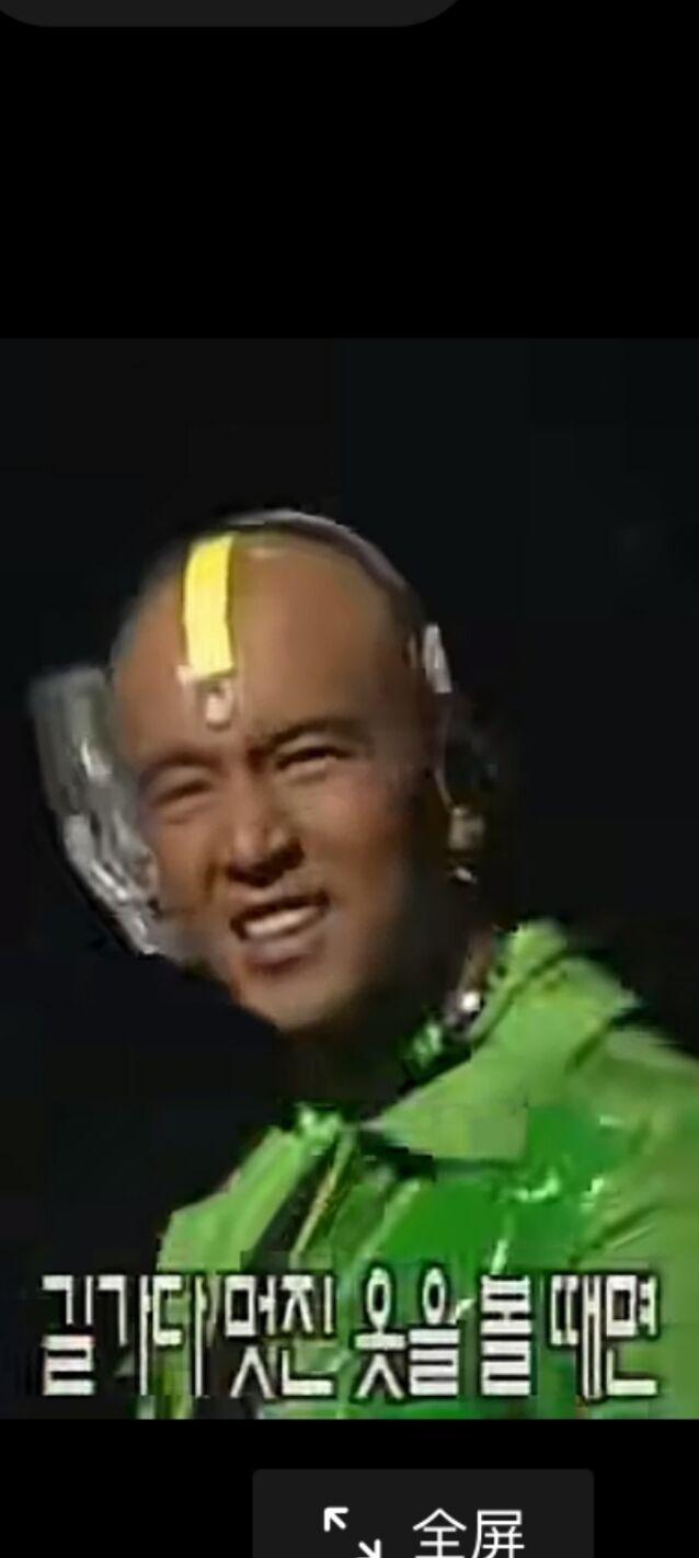 大S和具俊晔是1999年在摄影棚第一次遇见，三分钟之内脸就通红，在她跟具俊晔结婚
