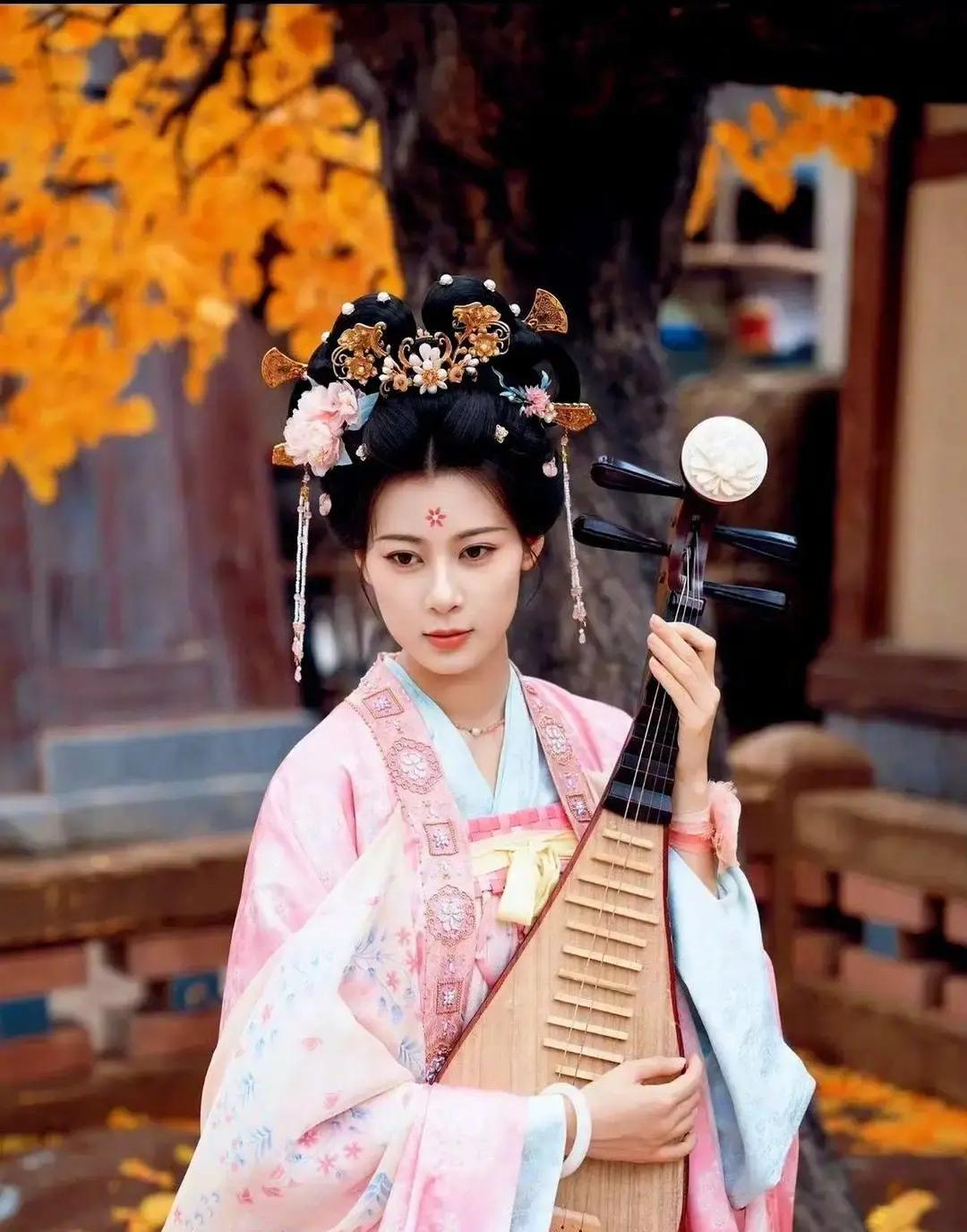 芒果抢下腾讯S+大剧！《何不同舟》开机，檀健次演双面间谍，比相柳更难演。五