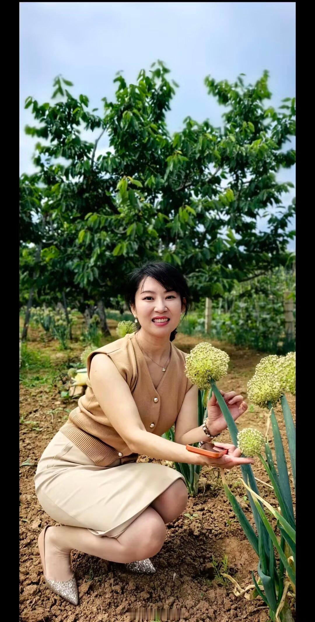 我若被富人影响，就会有赚钱的欲望；我若被穷人影响，就会有安定的满足；被励志的