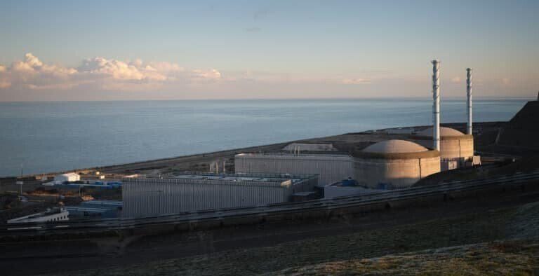 法国电力出口今年创下了新记录。从七月到十月，他们的净电力出口量达到了二十年来的最