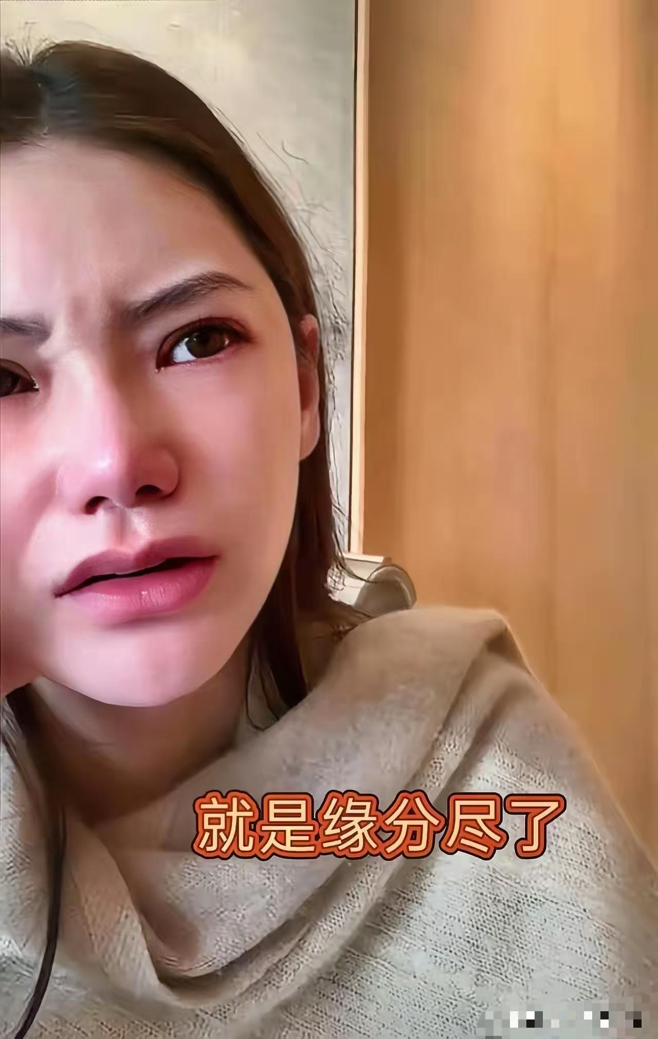 马大嘴自从生了孩子以后好像被人下了降头一样。这个马生孩子前后态度差别太大，生儿子