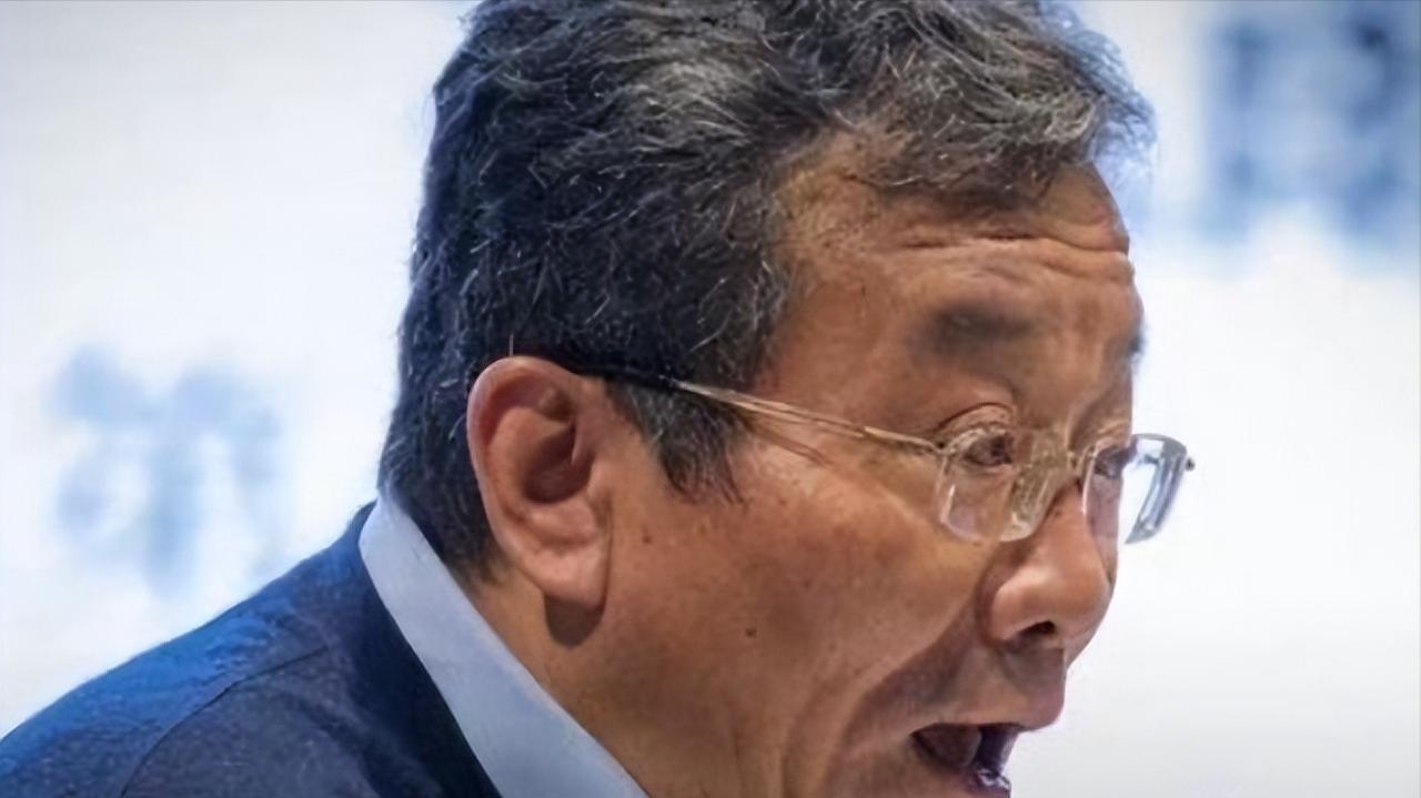 复旦大学教授、“哲学王子”王德峰，再次抛出惊人“言论”！他表示，今日之中国纵欲汹