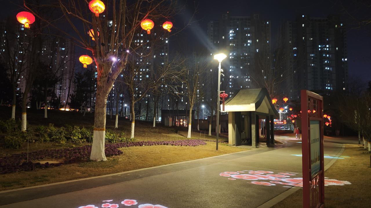 最近一直在刷看房子的小视频。我看的是老家小县城的房子。十年前老家小县城的房子，