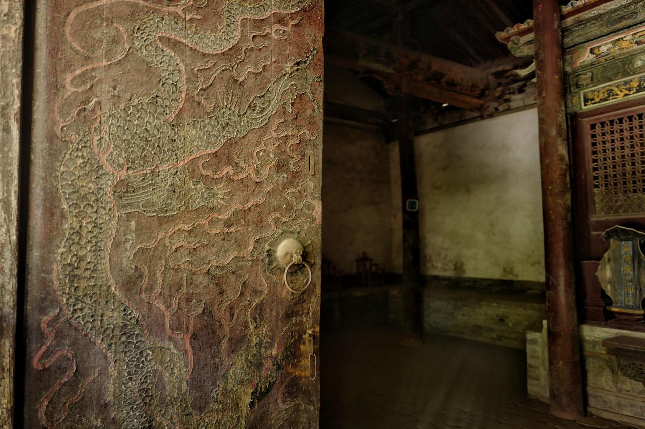 山西太原窦大夫祠元代门板为元至元十二年（1275年）原物，距今已有750余年