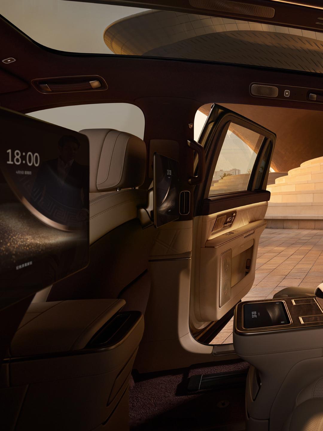 蔚来es9BAAS预售价做到42万元起真挺香的，不知道我身边1位拿他开了10年