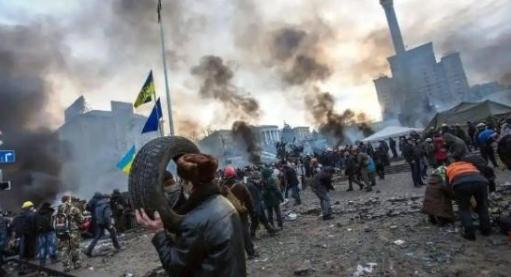 纳了闷了，俄罗斯几乎天天空袭乌克兰，但是为什么乌克兰依旧是不痛不痒的？其实说白了