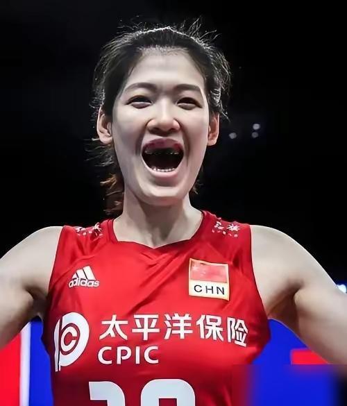 李盈莹留洋最新动态∶米兰仍在追朱婷队友加比，李盈莹的直接竞争对手，天津女排的这一