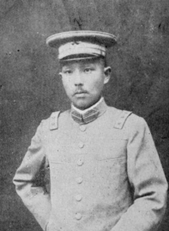 90岁杨森迎娶17岁小妾，小妾疑惑追问：你曾娶的12位妻子中有几人是真心愿意嫁给