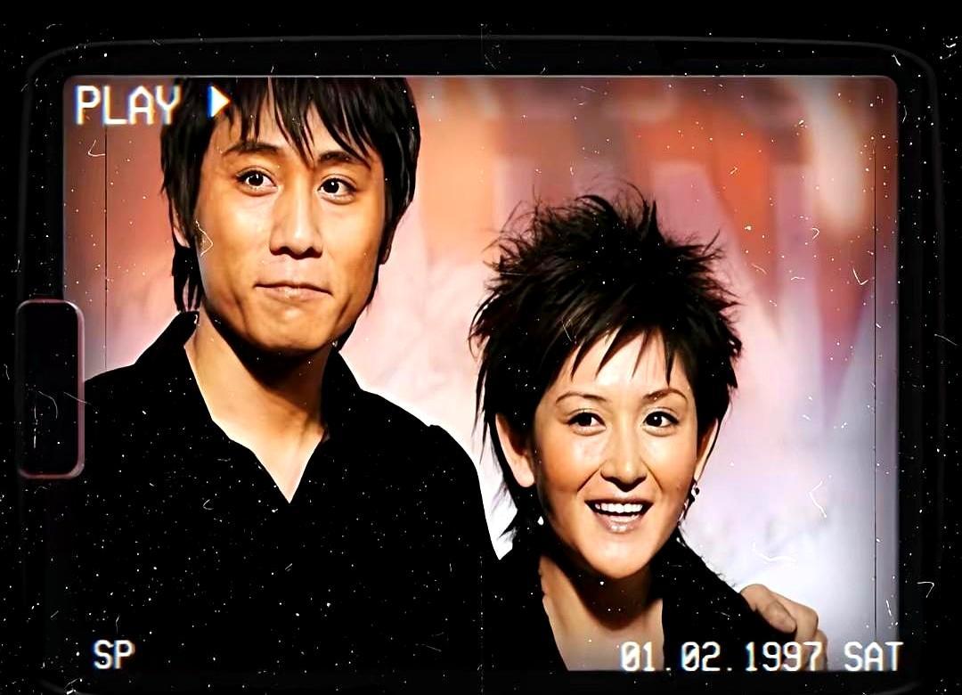 相恋六年，转身却各自成了别人的完美伴侣。2001年金马影帝在台上高调感谢的