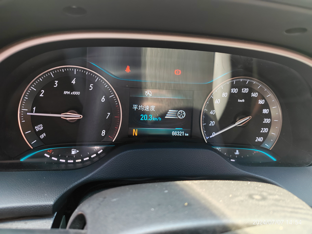 开8年了，应该没有人比我开的油耗高吧2016的英朗，上下班代步开开，偶尔跑跑高