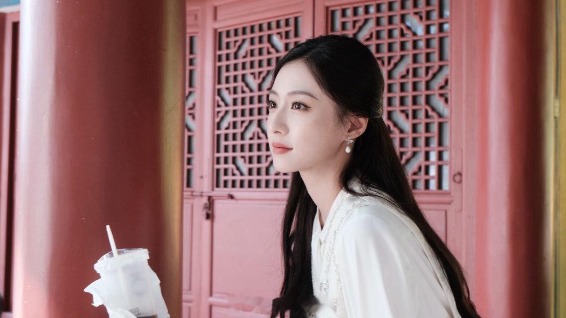 胡连馨新剧民国造型胡连馨杀进现偶了胡连馨杀进现偶，颜值直接杀疯！民国造型温婉大气