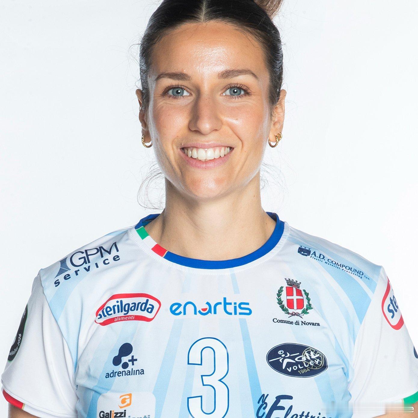 🟣2026/27赛季，诺瓦拉将依靠坎比和格罗贝尔纳这对组合担任二传和接应。?