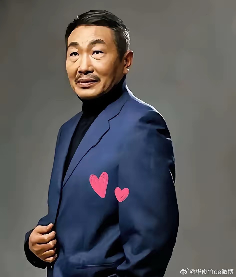 这下全国人民都知道了，68岁的国家一级演员杜源，应聘保安却因年龄大被对方嫌弃，真