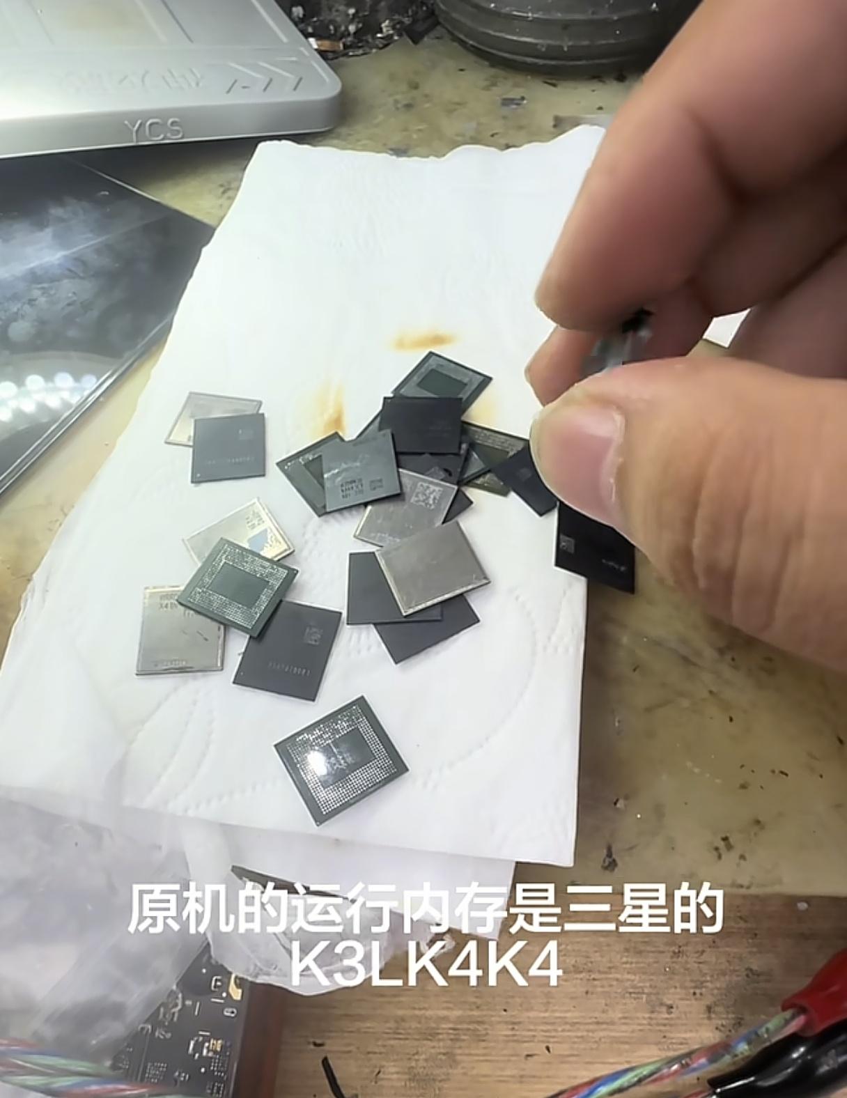 小米11ultra装入p70运行内存居然能开机成功不过博主道歉了维修博主因为