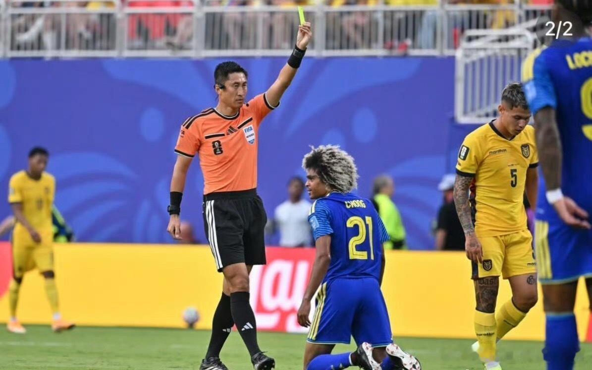 按FIFA排班规则，主裁吹完一场需休息5至6天，而马宁两场间隔仅3天。受此硬性规