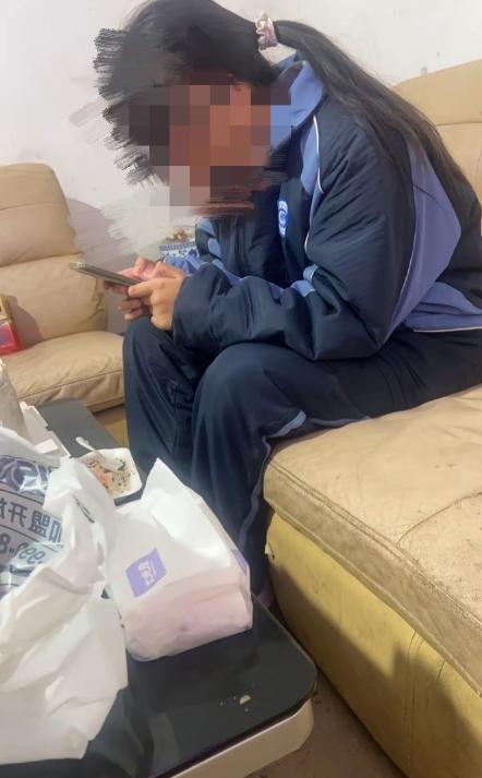 破防了！湖南，一女子不幸得宫颈癌去世，临终前，她将唯一的女儿托付给了闺蜜，还说闺