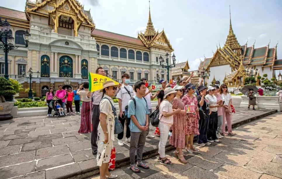 每年去泰国旅游的欧美游客成千上万，美国人没听说谁失联了，欧洲人也没听说谁失联了，