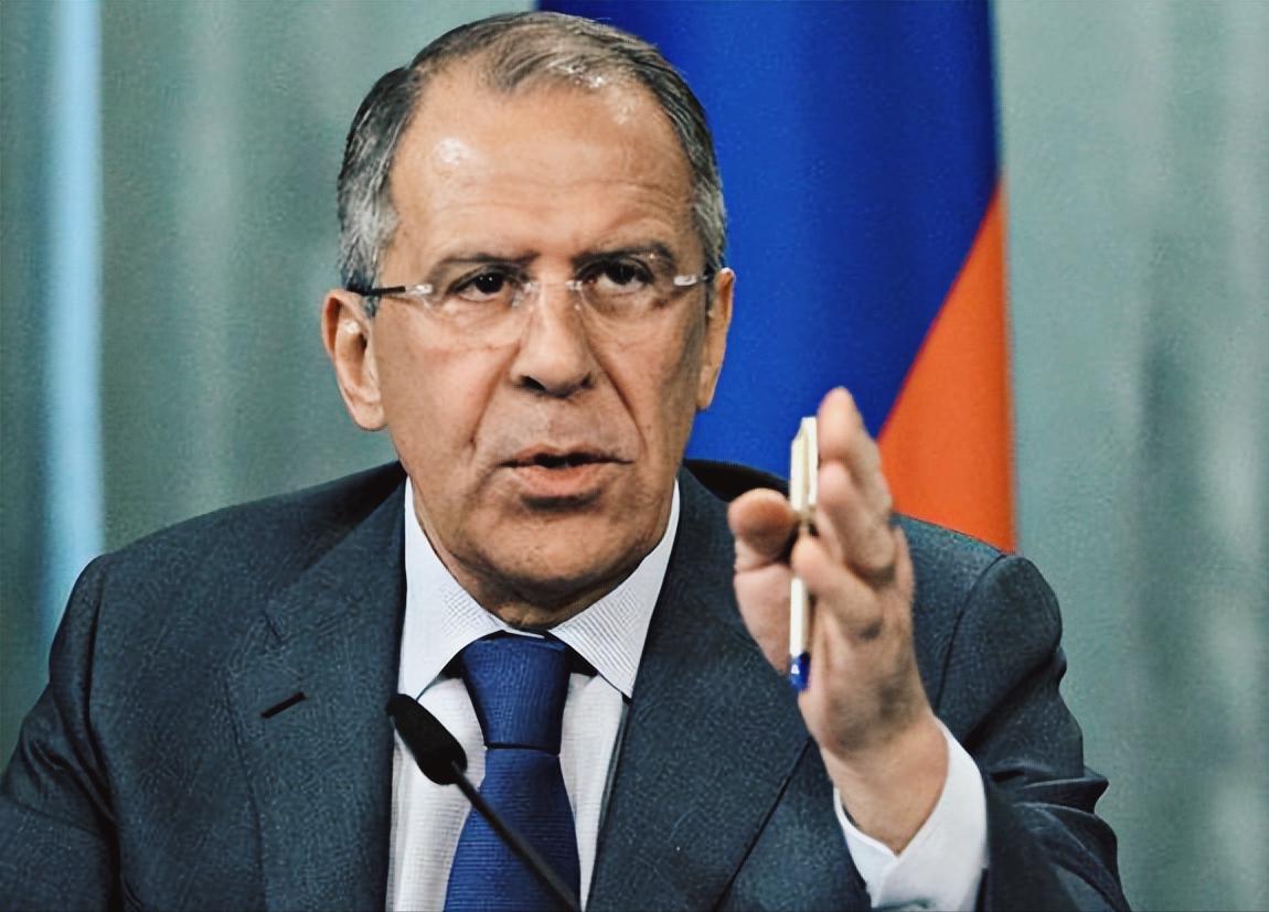 彻底摊牌！拉夫罗夫这句“已成过往”，算是把西方最后的遮羞布给扯下来了这回，俄罗