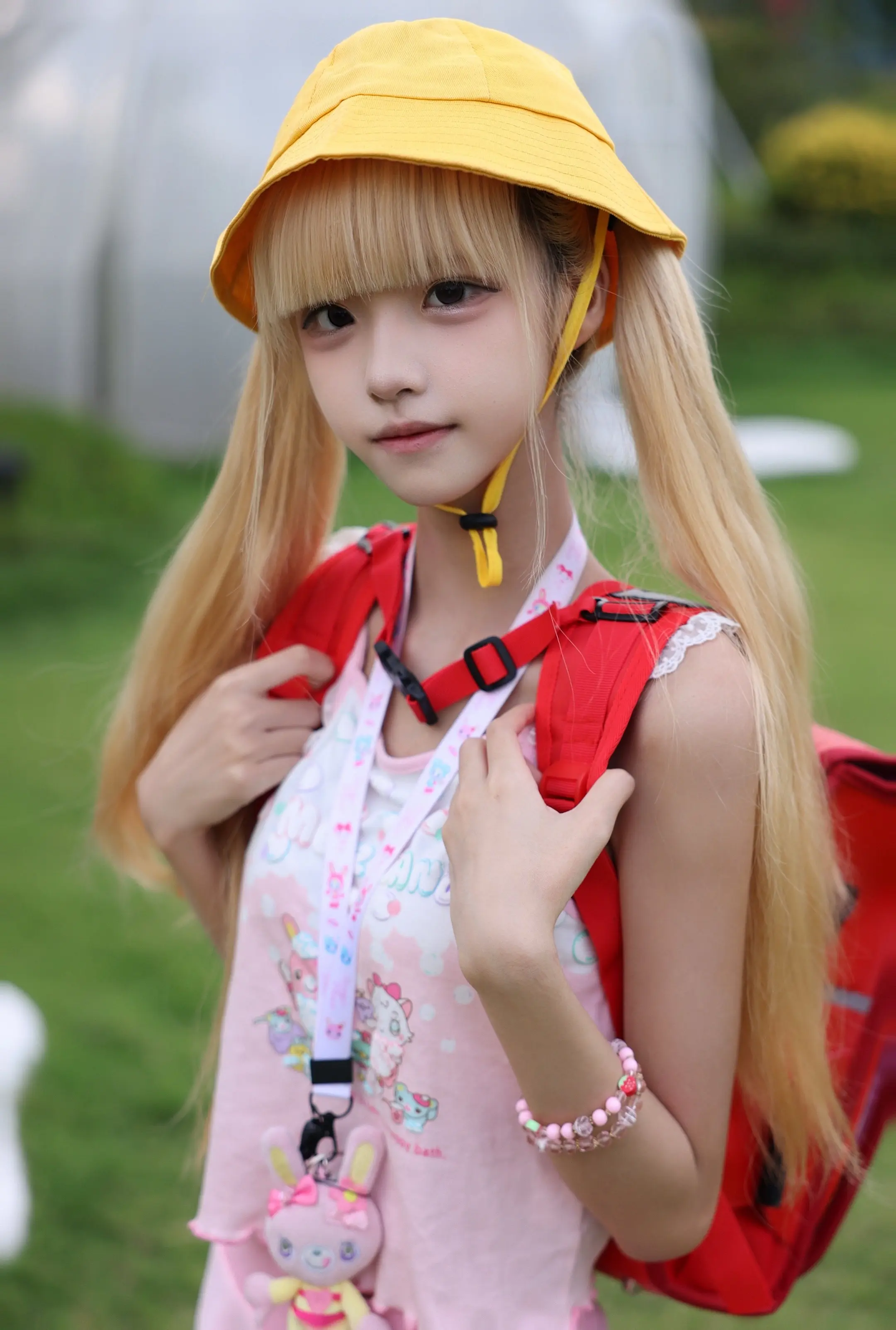 即使某天我征服了全世界 我也只想亲吻你的脸