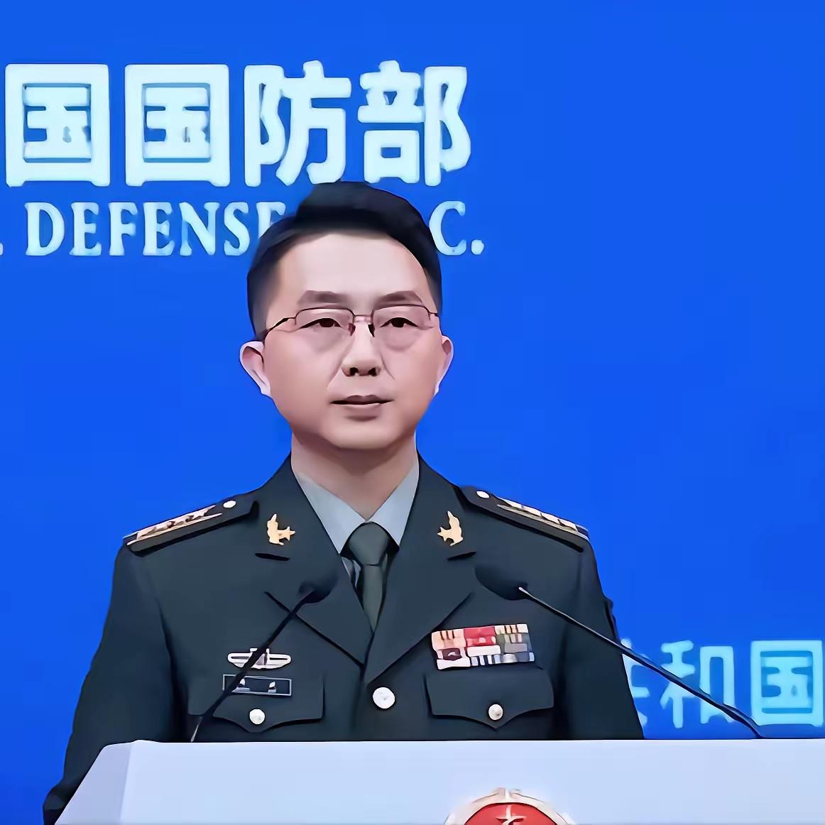 台岛东部，被解放军按住了​8月8日这一天，咱们解放军在台岛周边干了一件大事。东