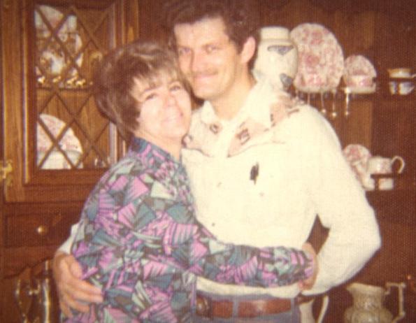 1963年，美国长岛，一个韩战老兵说出门买烟，从此人间蒸发，妻子告诉四个孩子：别