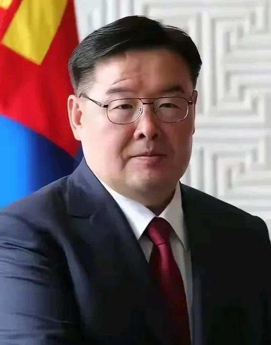 估计巴特策策格后悔了！作为蒙古外长，在总理奥云额尔登去职之后，处境就尴尬了！