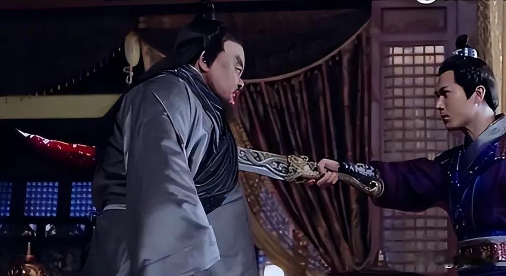 757年，安禄山正熟睡，阉人李猪儿一刀捅进他的肚子，“唰”地往下一划，顿时一片鲜