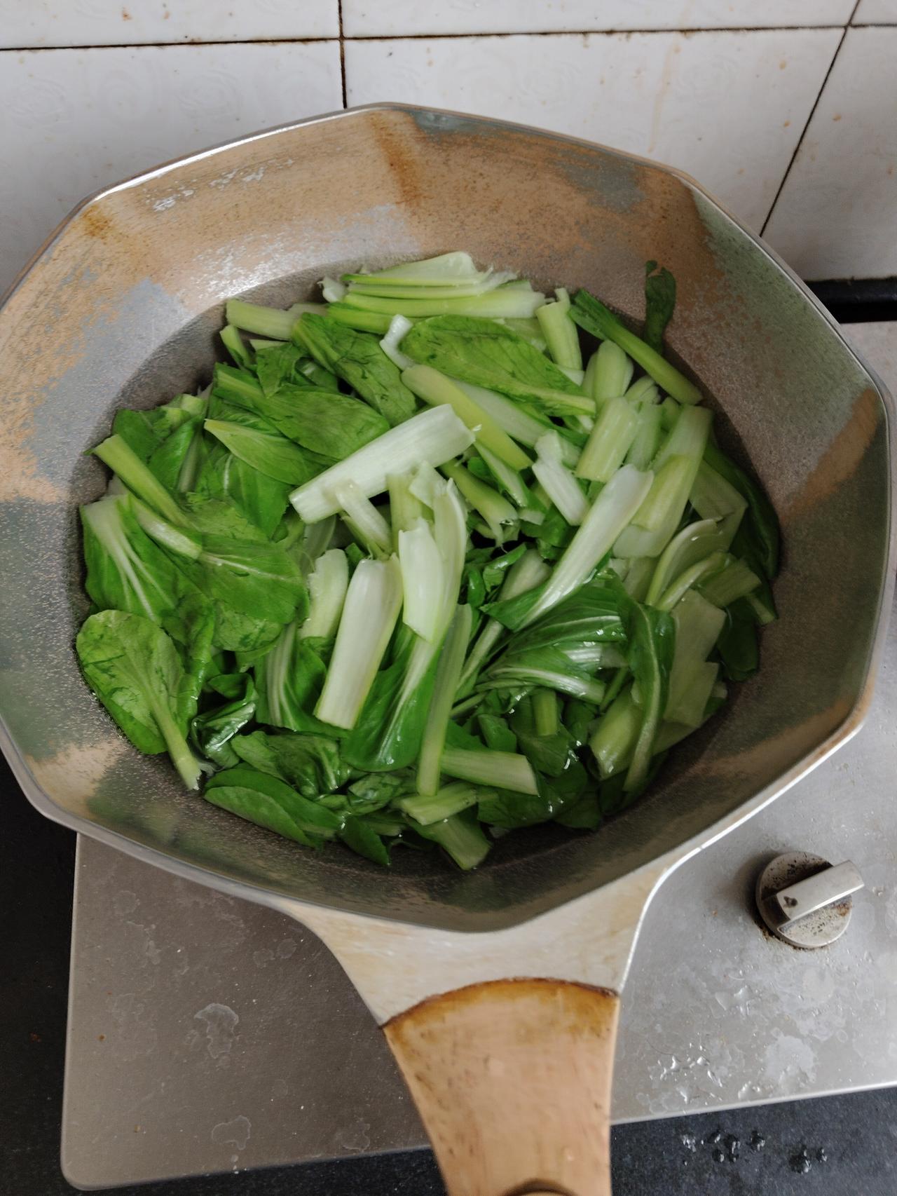 中文的力量——网上视频：一女子说自己是1989年出生的，不觉得自己有多老，直到